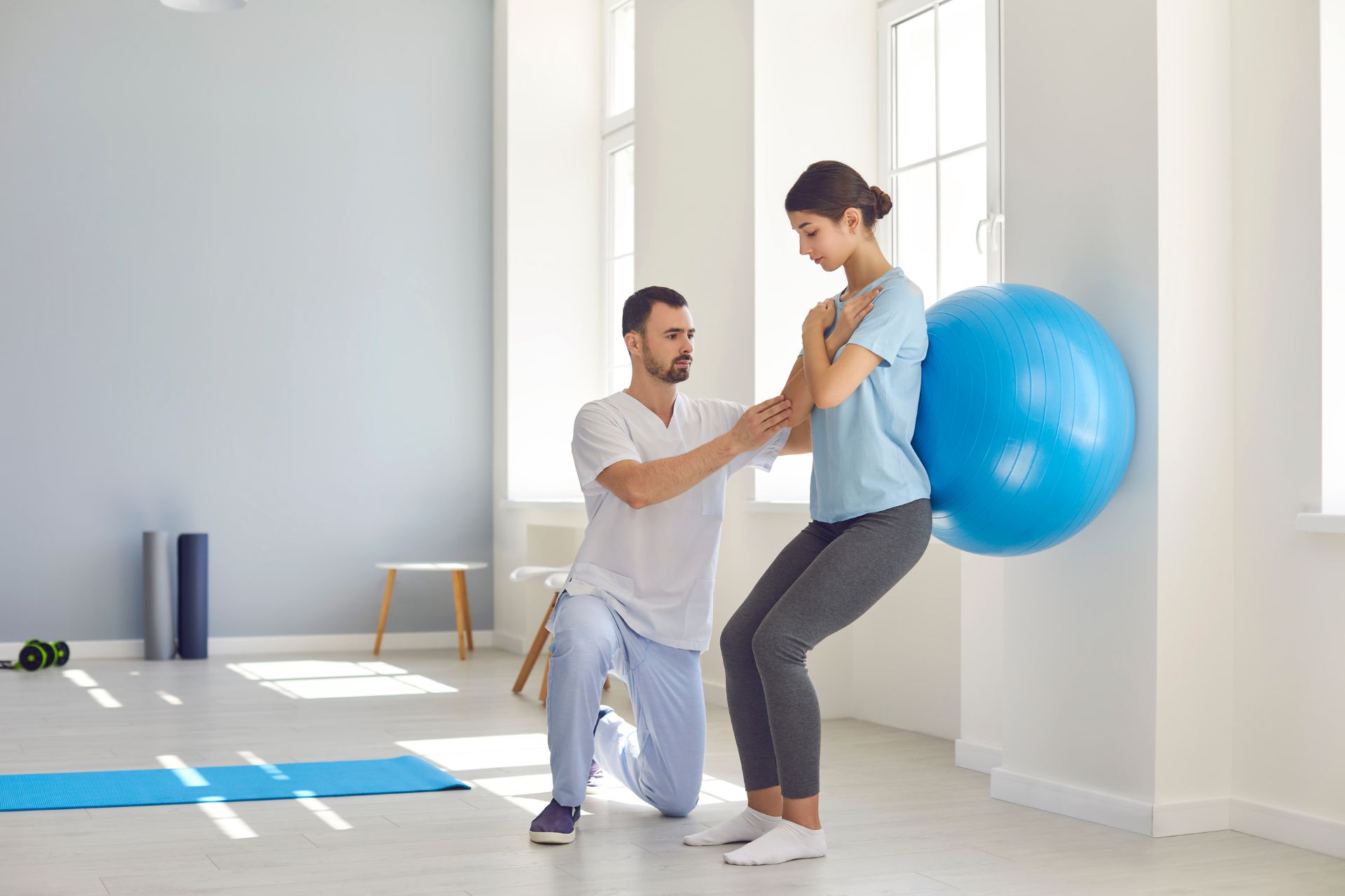 Pain Management Techniques in Post-Surgical Rehabilitation Physical Therapy